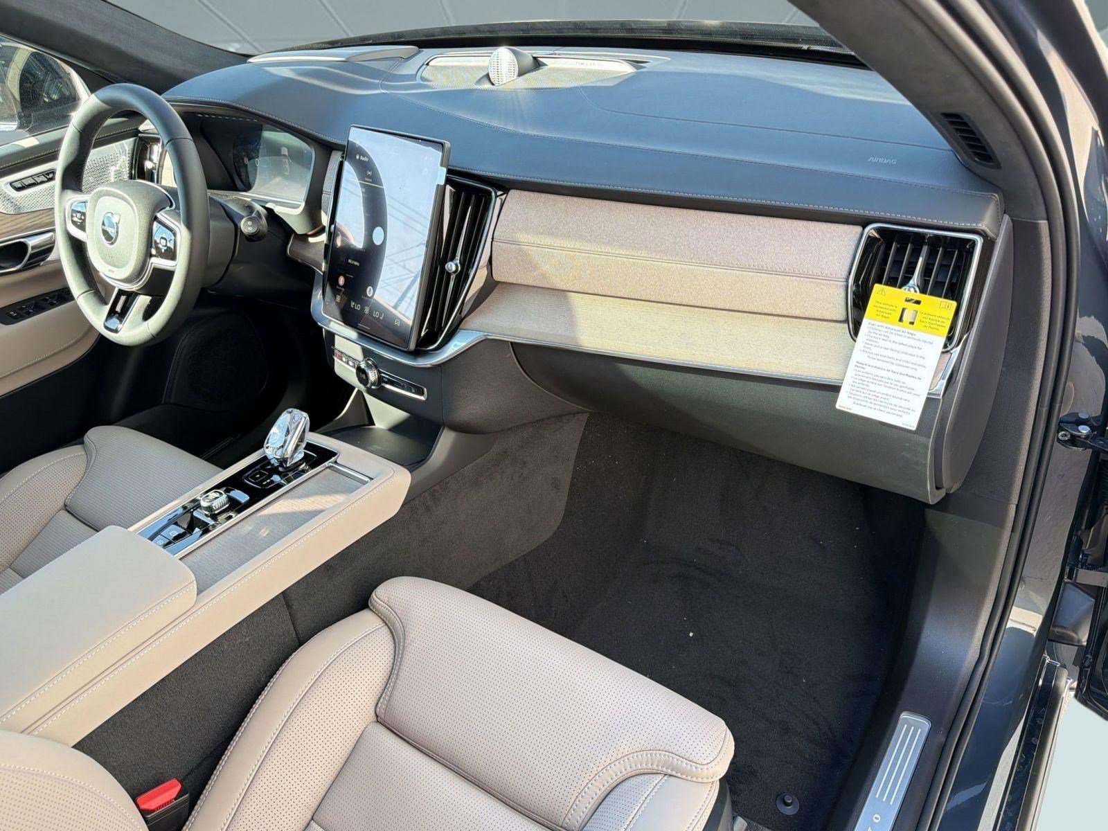 New 2026 Volvo XC90 T8 Ultra w/ Lounge Package image 31