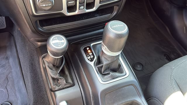 Used 2021 Jeep Gladiator Sport AWD/4WD image 19