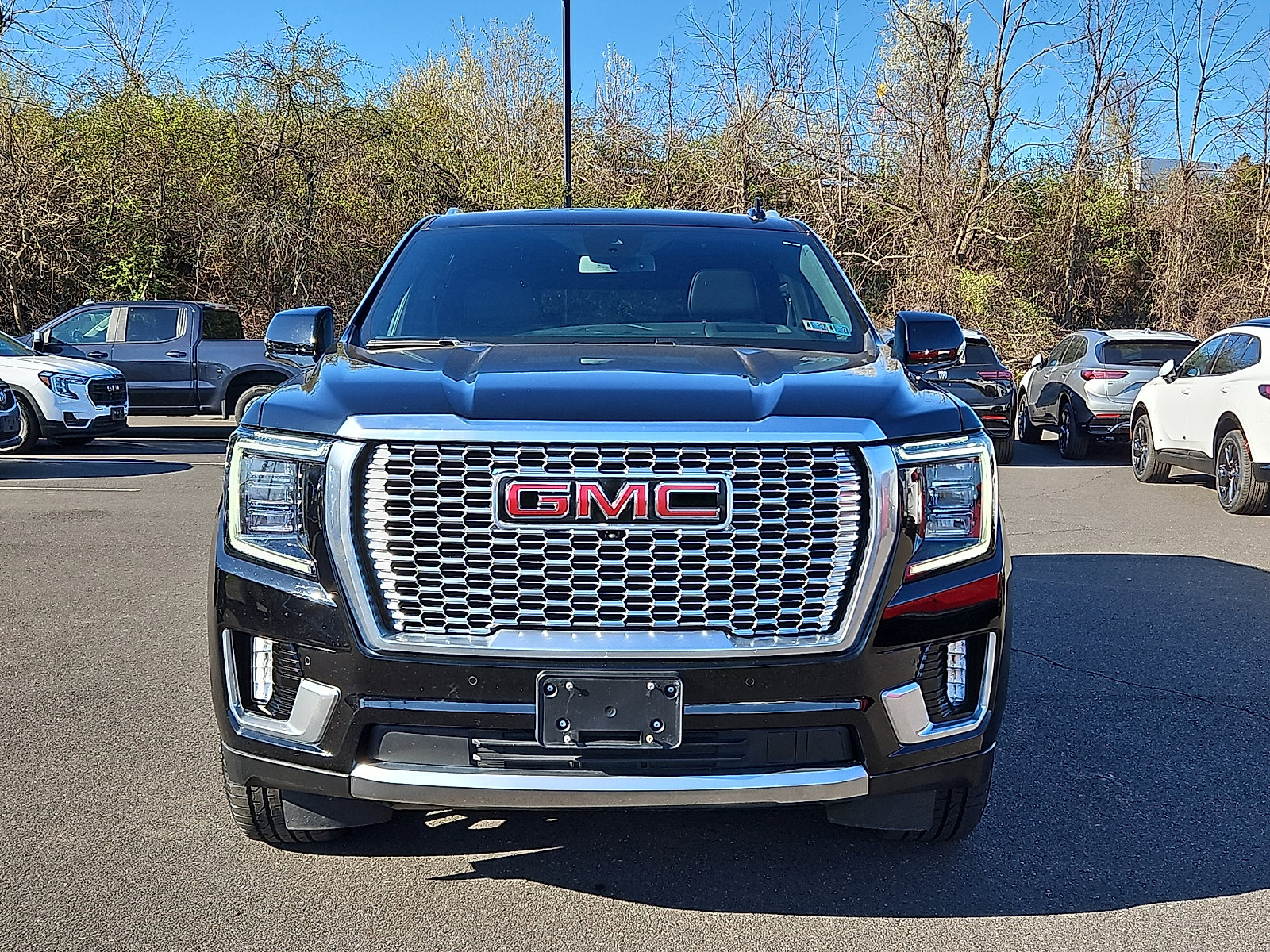 Certified 2023 GMC Yukon XL Denali image 2