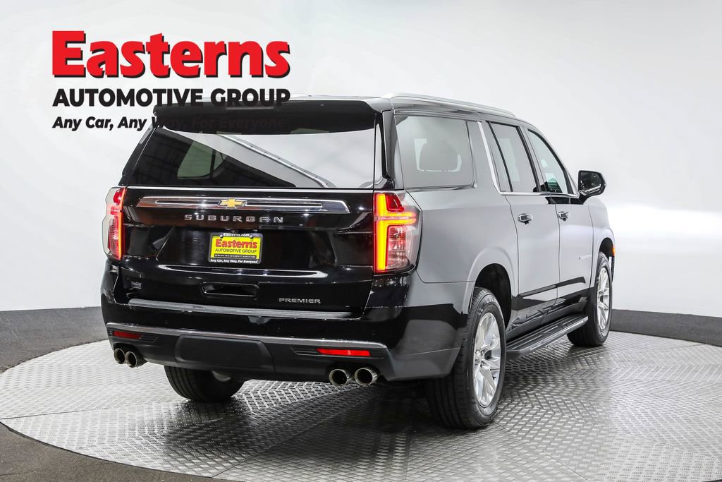Used 2024 Chevrolet Suburban Premier RWD image 5
