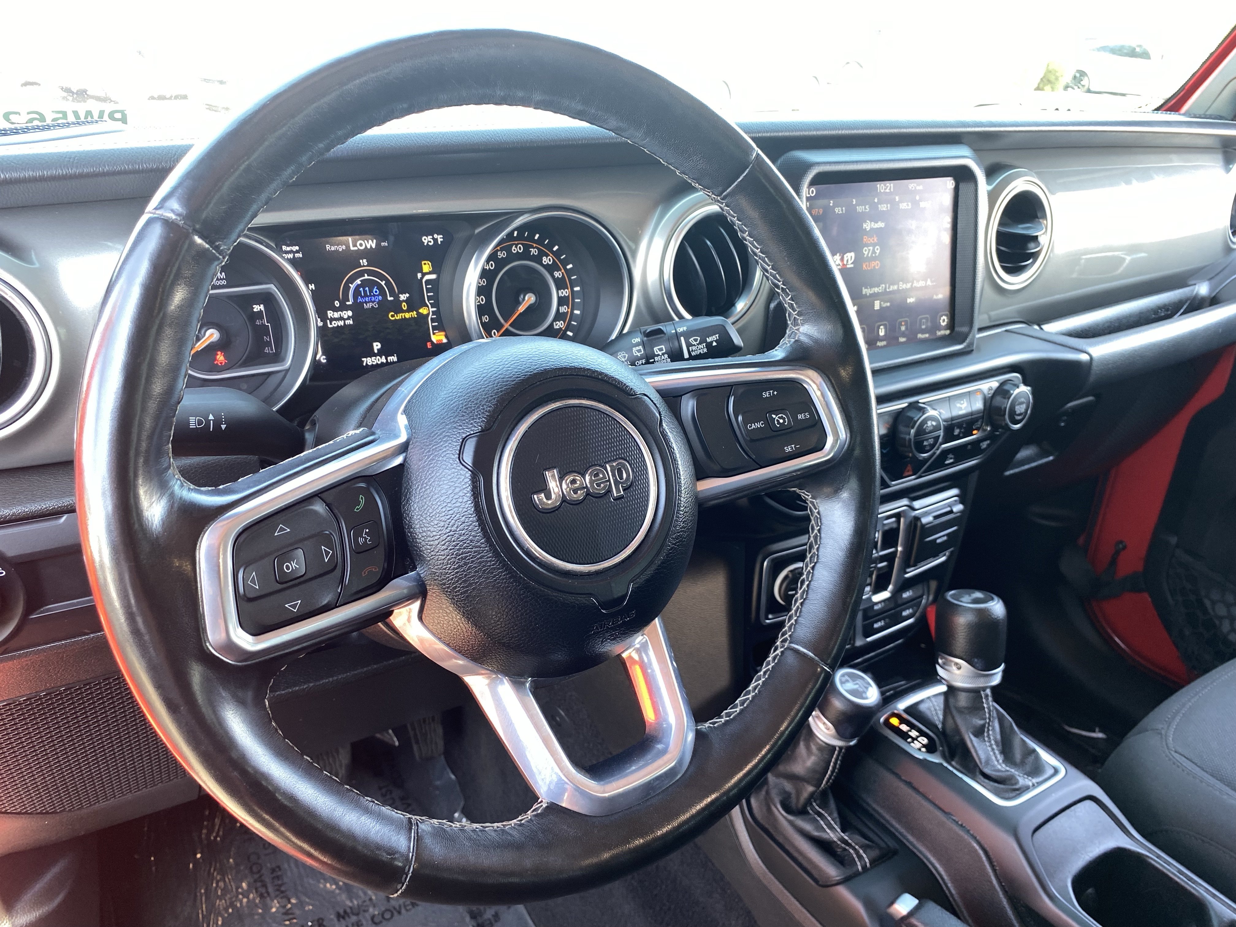 Used 2023 Jeep Wrangler Unlimited Sahara w/ Cold Weather Group AWD/4WD image 18