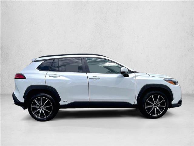 Used 2023 Toyota Corolla Cross SE video 3