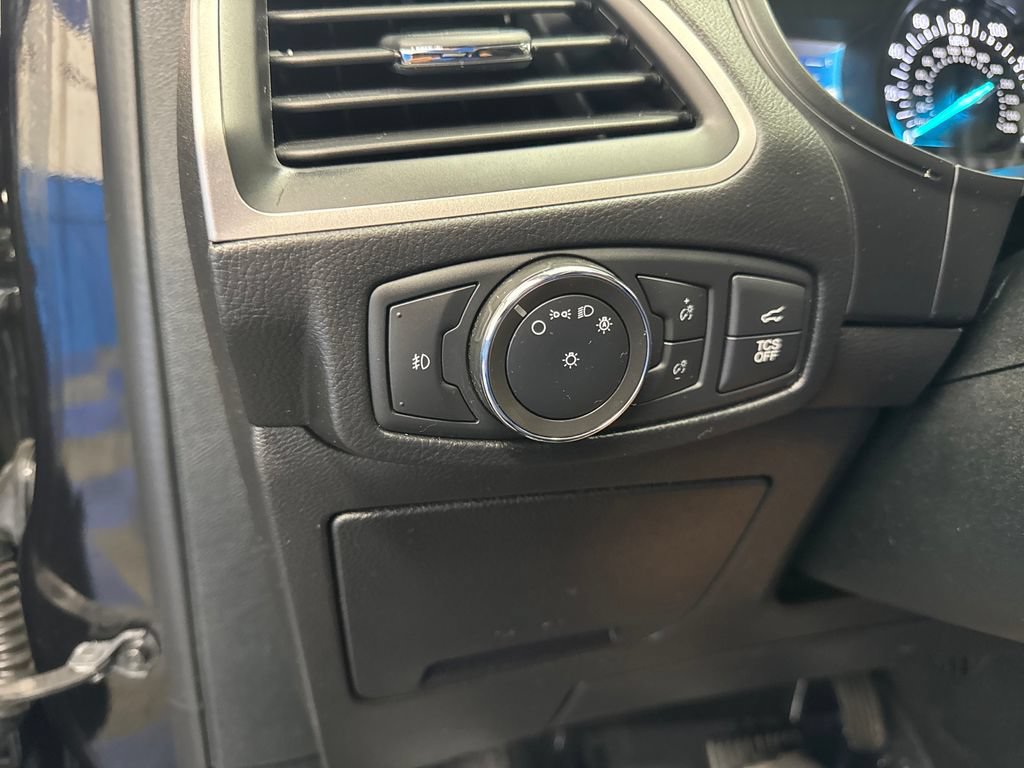 Certified 2022 Ford Edge SEL w/ Convenience Package AWD/4WD image 35