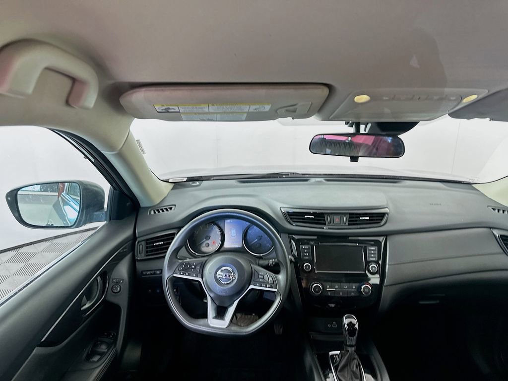 Used 2020 Nissan Rogue S image 20