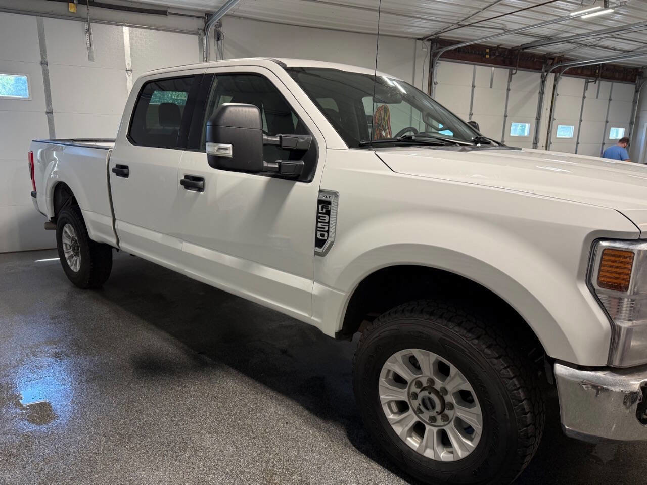 Used 2021 Ford F350 XLT AWD/4WD image 3