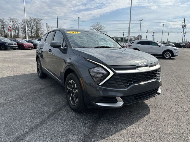 Used 2023 Kia Sportage LX image 11