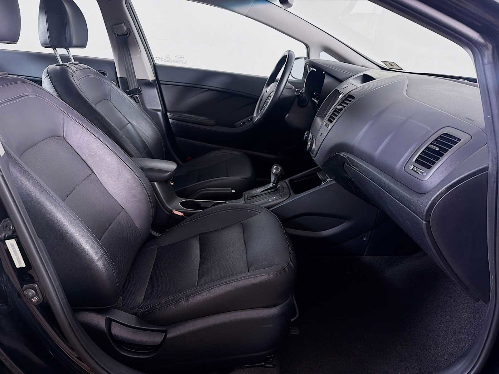 Used 2015 Kia Forte EX w/ Premium Package FWD image 25