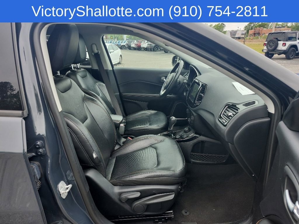 Used 2018 Jeep Compass Limited w/ Navigation Group AWD/4WD image 30