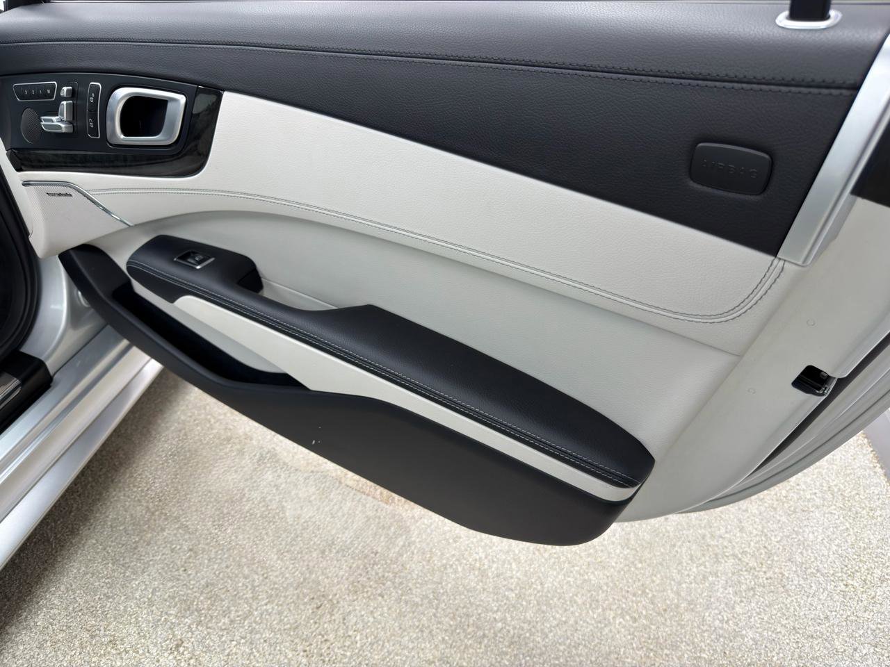 Used 2018 Mercedes-Benz SL 550 image 19