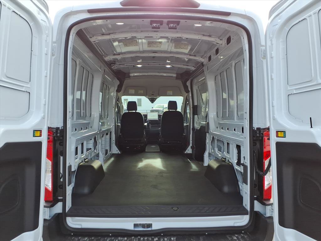 New 2026 Ford Transit 250 148 Medium Roof image 13