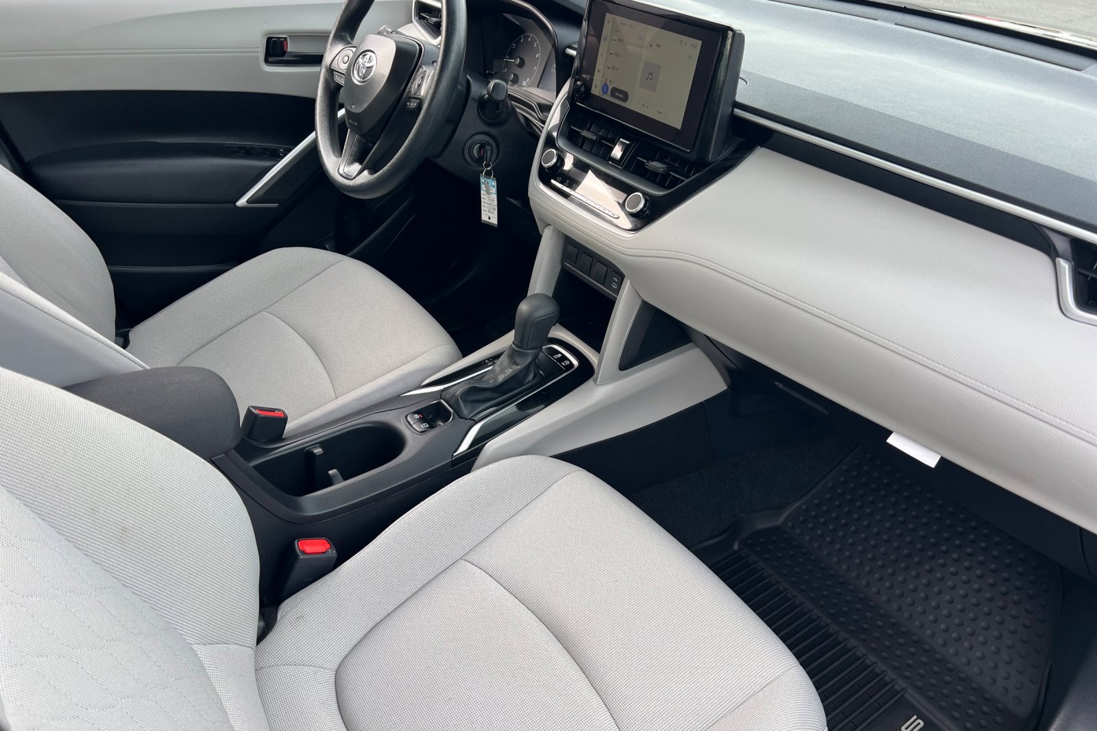 Certified 2025 Toyota Corolla Cross L image 13