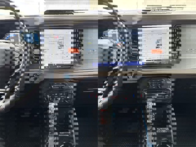 Used 2024 Ford Bronco Wildtrak image 31