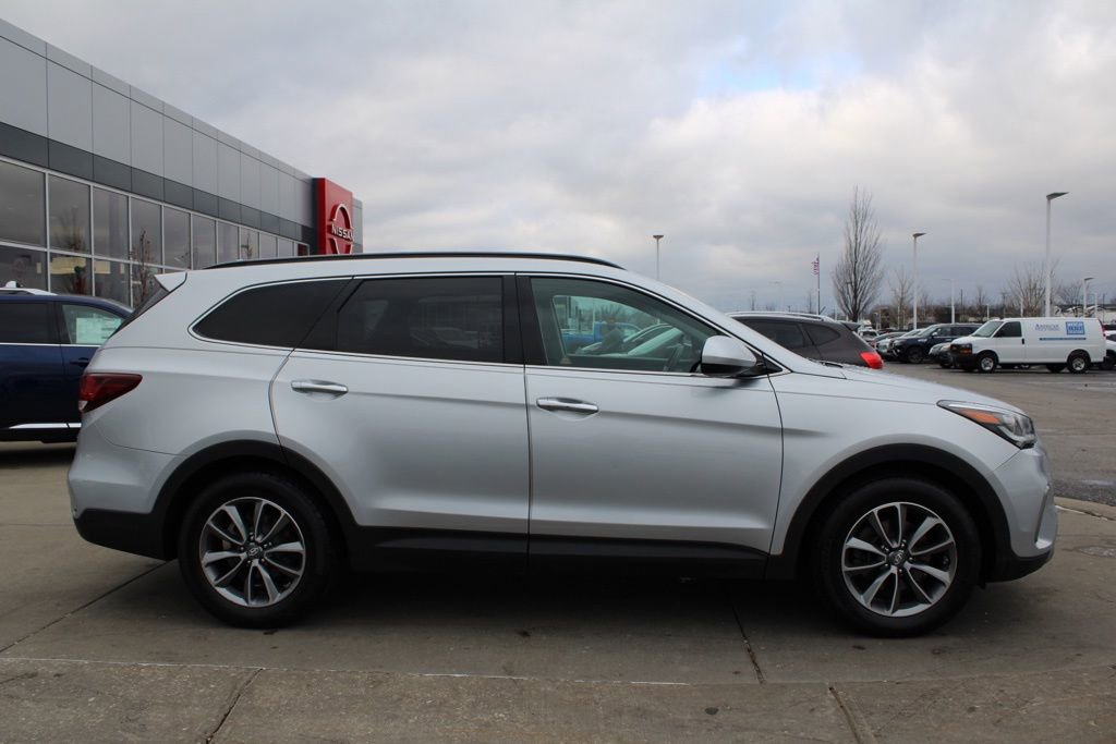 Used 2017 Hyundai Santa Fe SE image 6