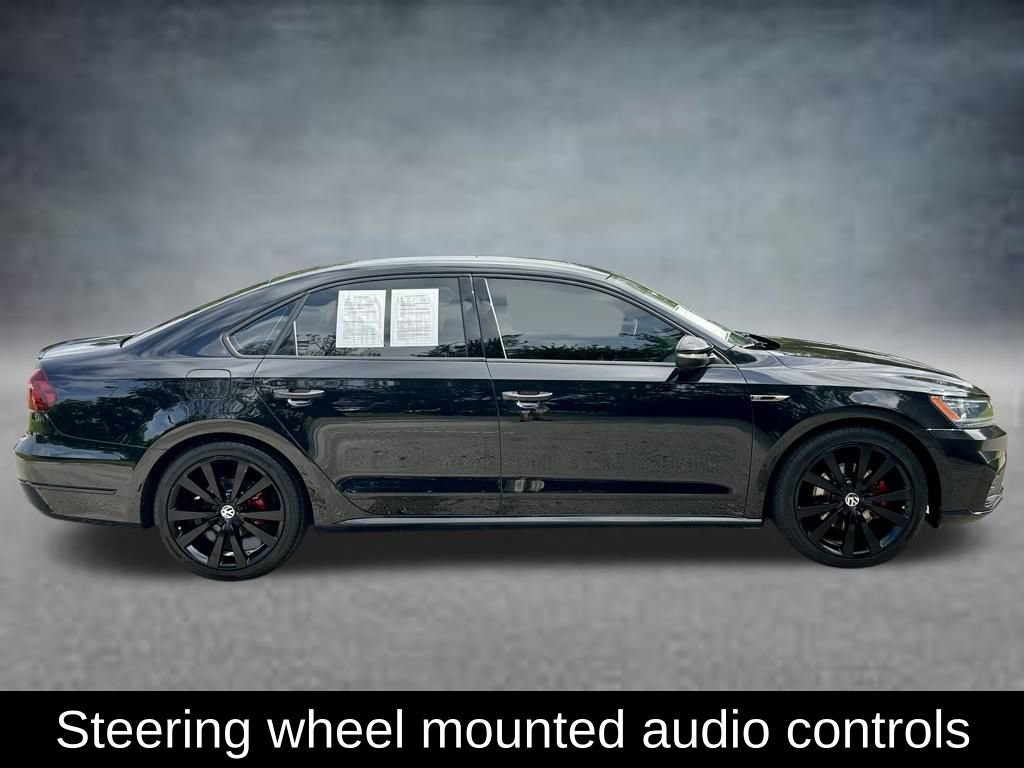 Used 2018 Volkswagen Passat 3.6 FWD image 4
