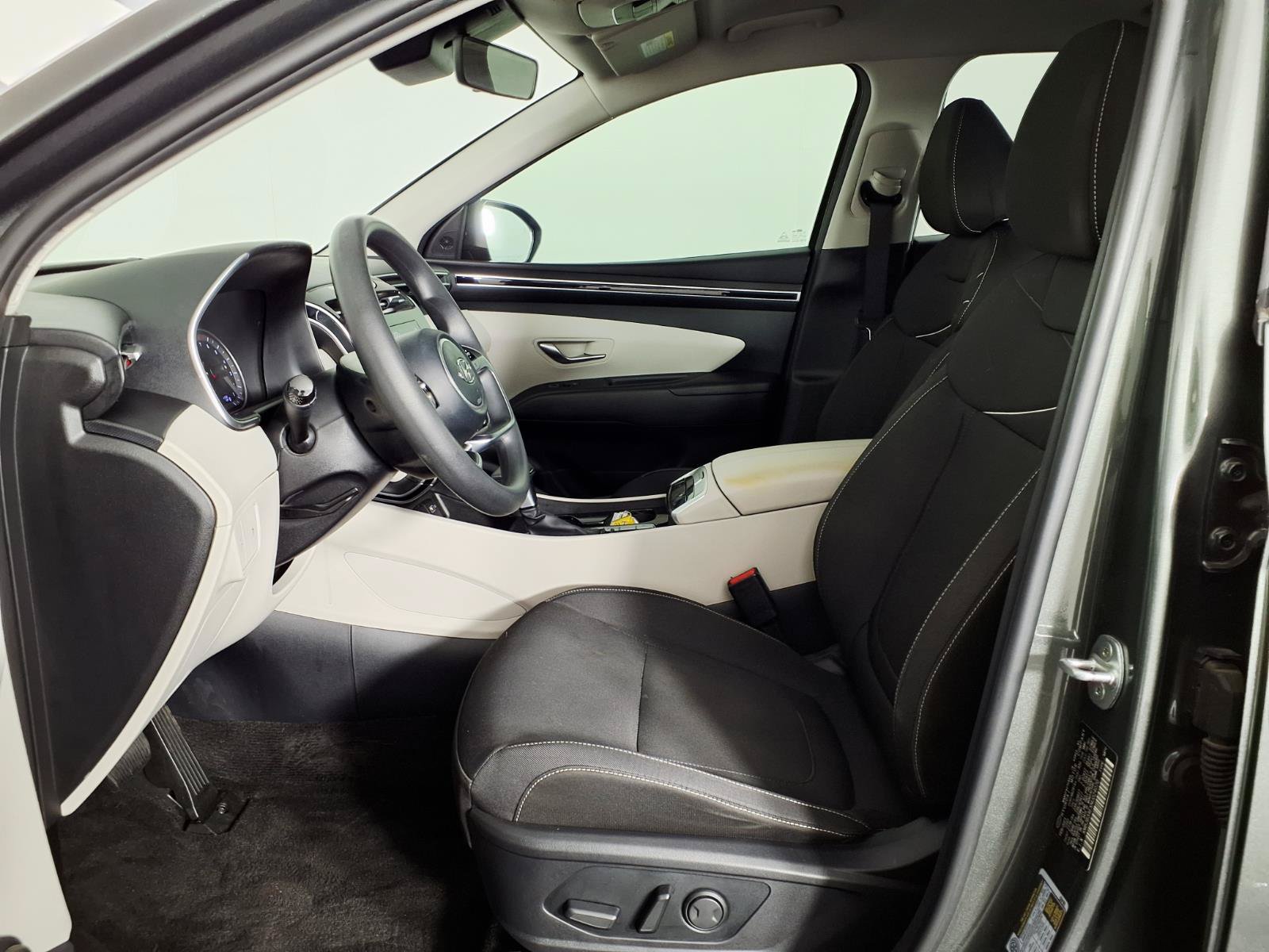 Certified 2022 Hyundai Tucson SEL FWD image 17