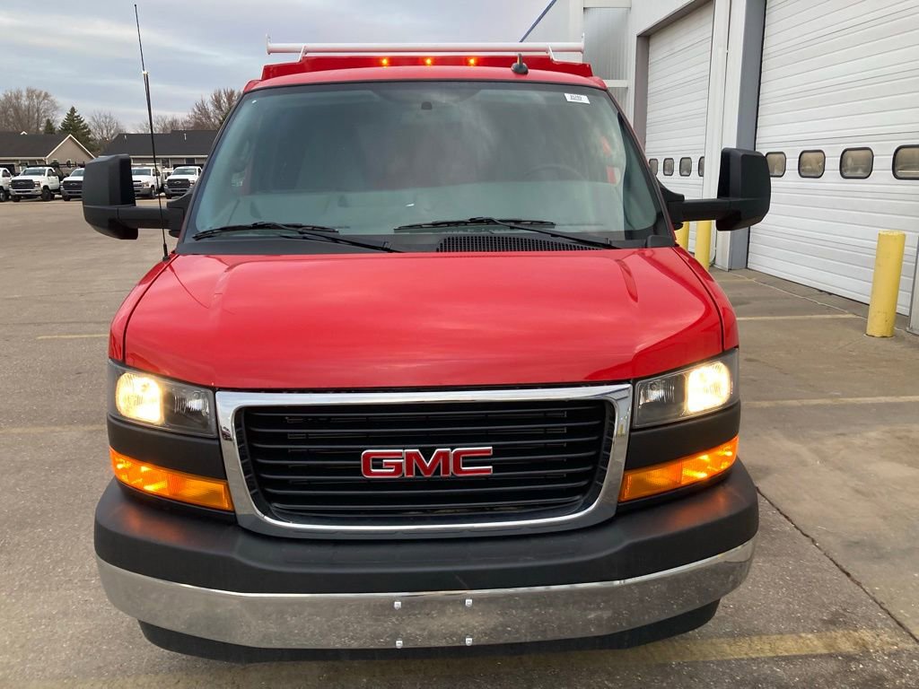 New 2025 GMC Savana 3500 w/ Power Convenience Package image 3