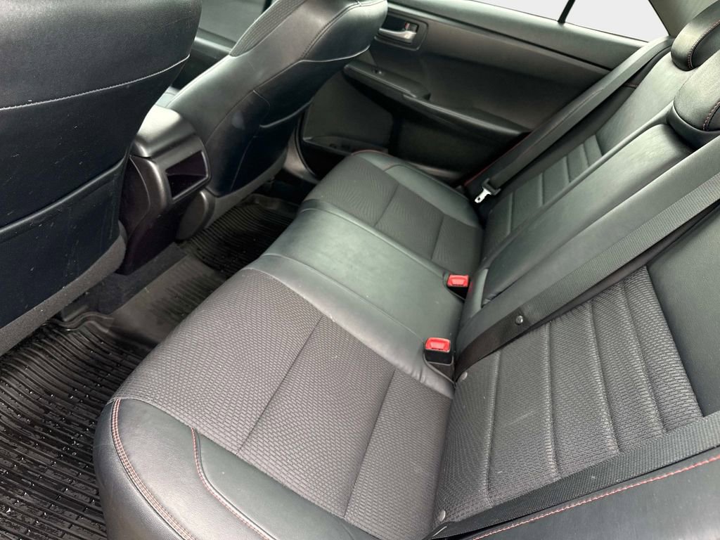 Used 2017 Toyota Camry SE FWD image 16