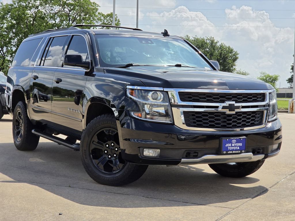 Used 2020 Chevrolet Suburban LT AWD/4WD image 2