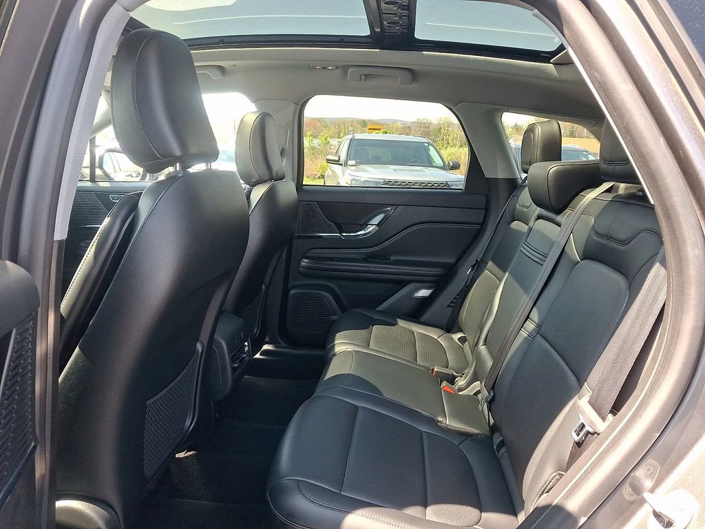 Used 2022 Lincoln Corsair Reserve w/ Equipment Group 201A AWD/4WD image 10