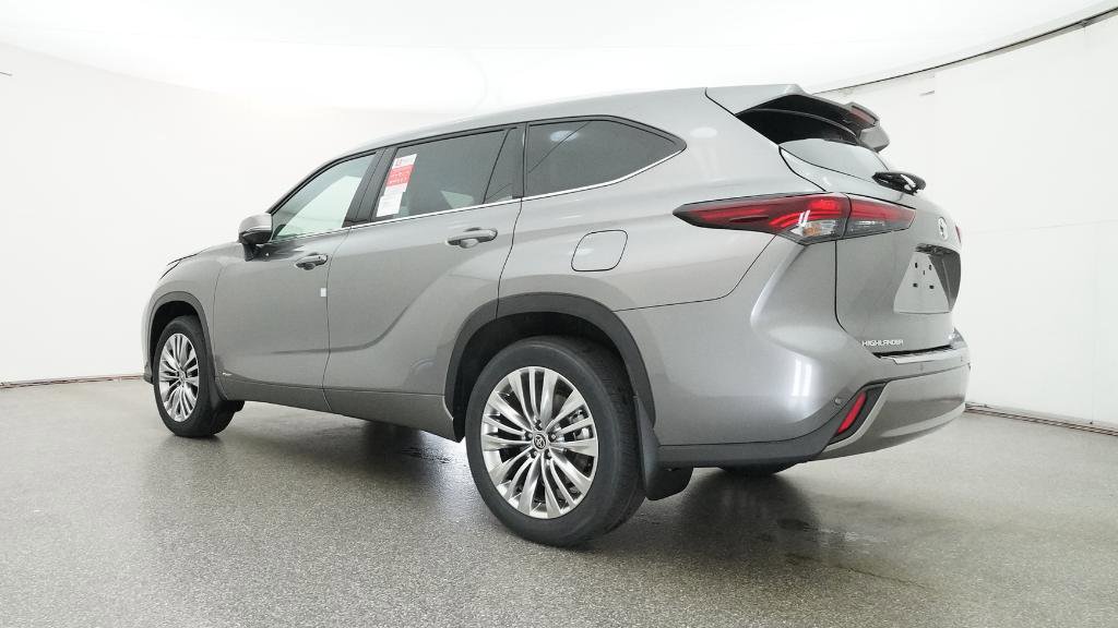 New 2026 Toyota Highlander Platinum image 36