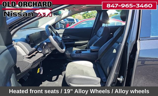 Used 2024 Nissan Ariya AWD image 7
