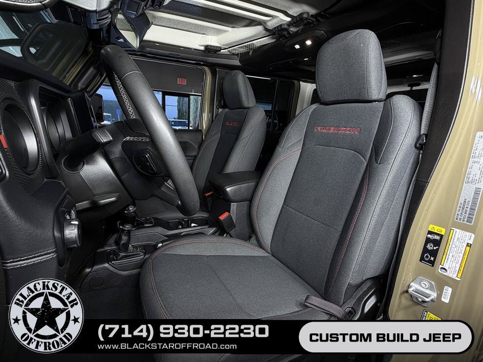 Used 2025 Jeep Wrangler Unlimited Rubicon AWD/4WD image 14