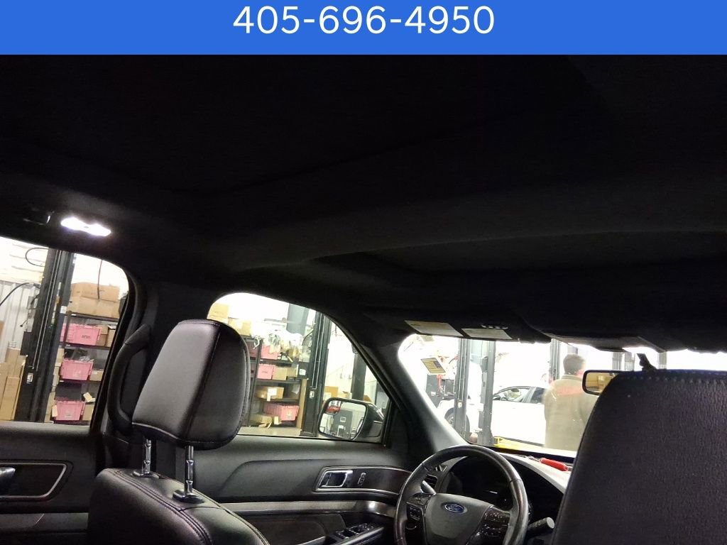 Used 2018 Ford Explorer XLT w/ Equipment Group 202A image 14