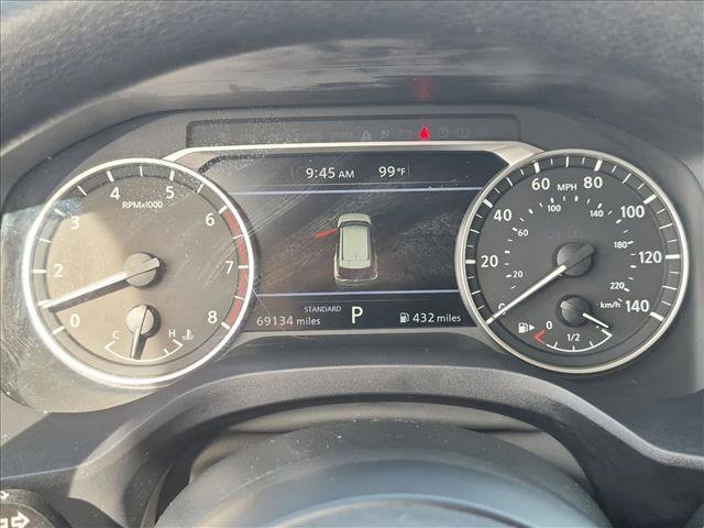 Used 2023 Nissan Rogue S FWD image 11