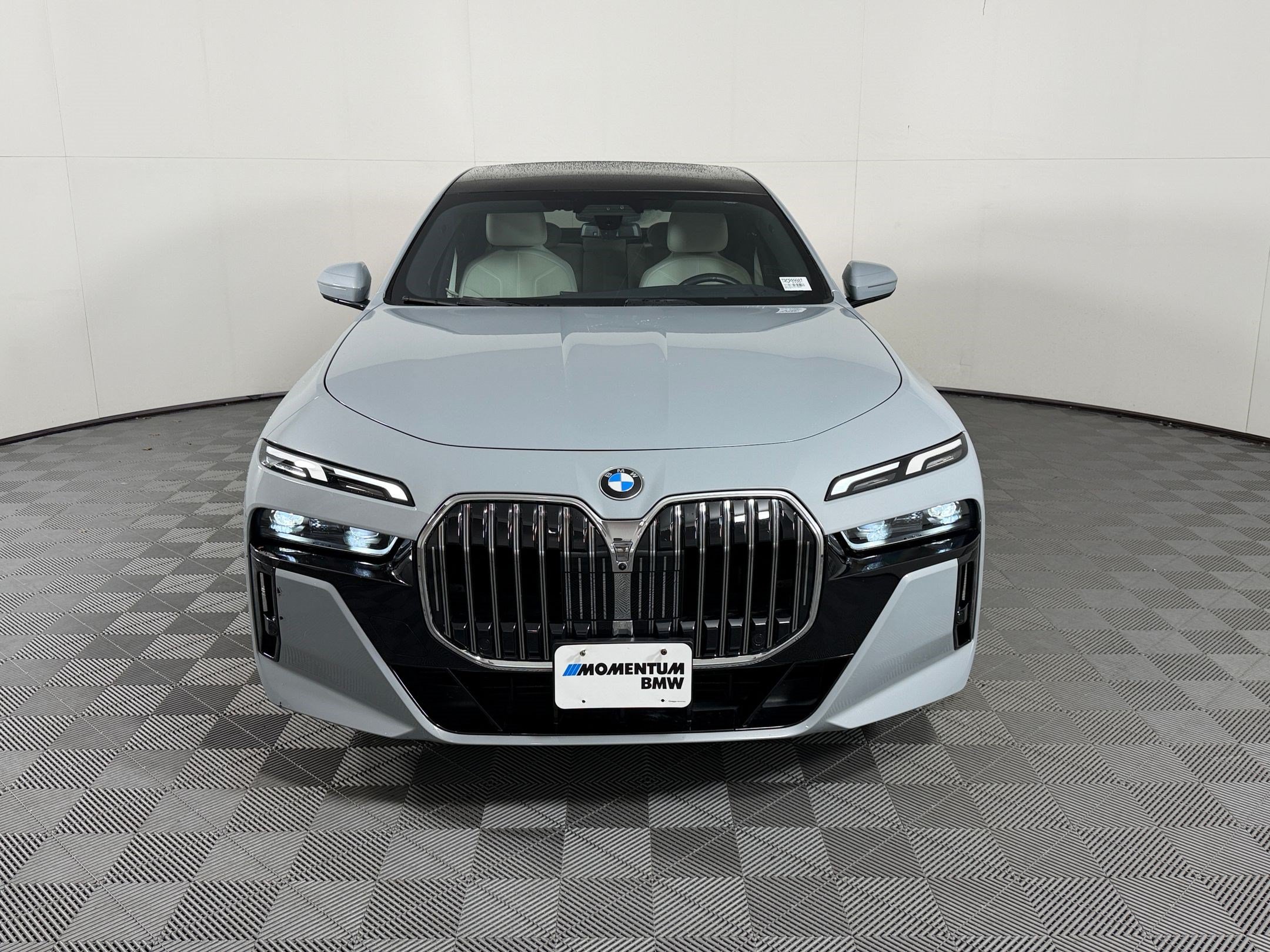 Certified 2024 BMW 740i xDrive AWD/4WD image 6