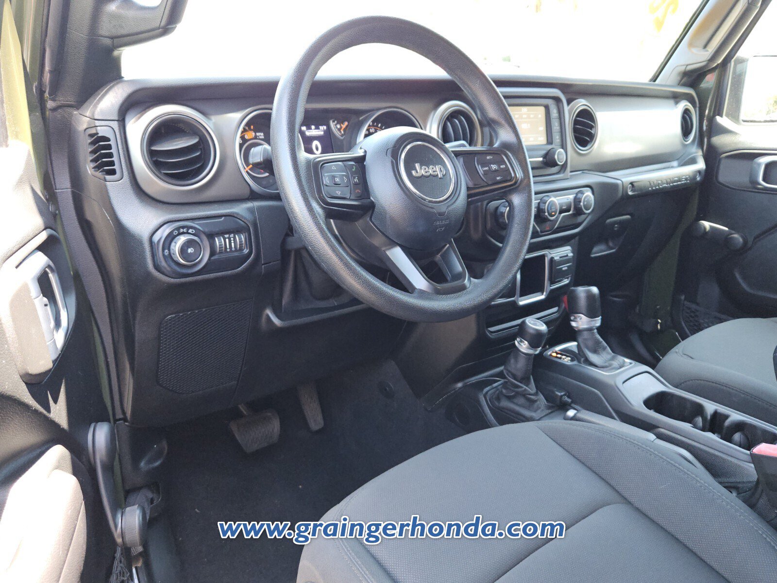 Used 2021 Jeep Wrangler Sport AWD/4WD image 11