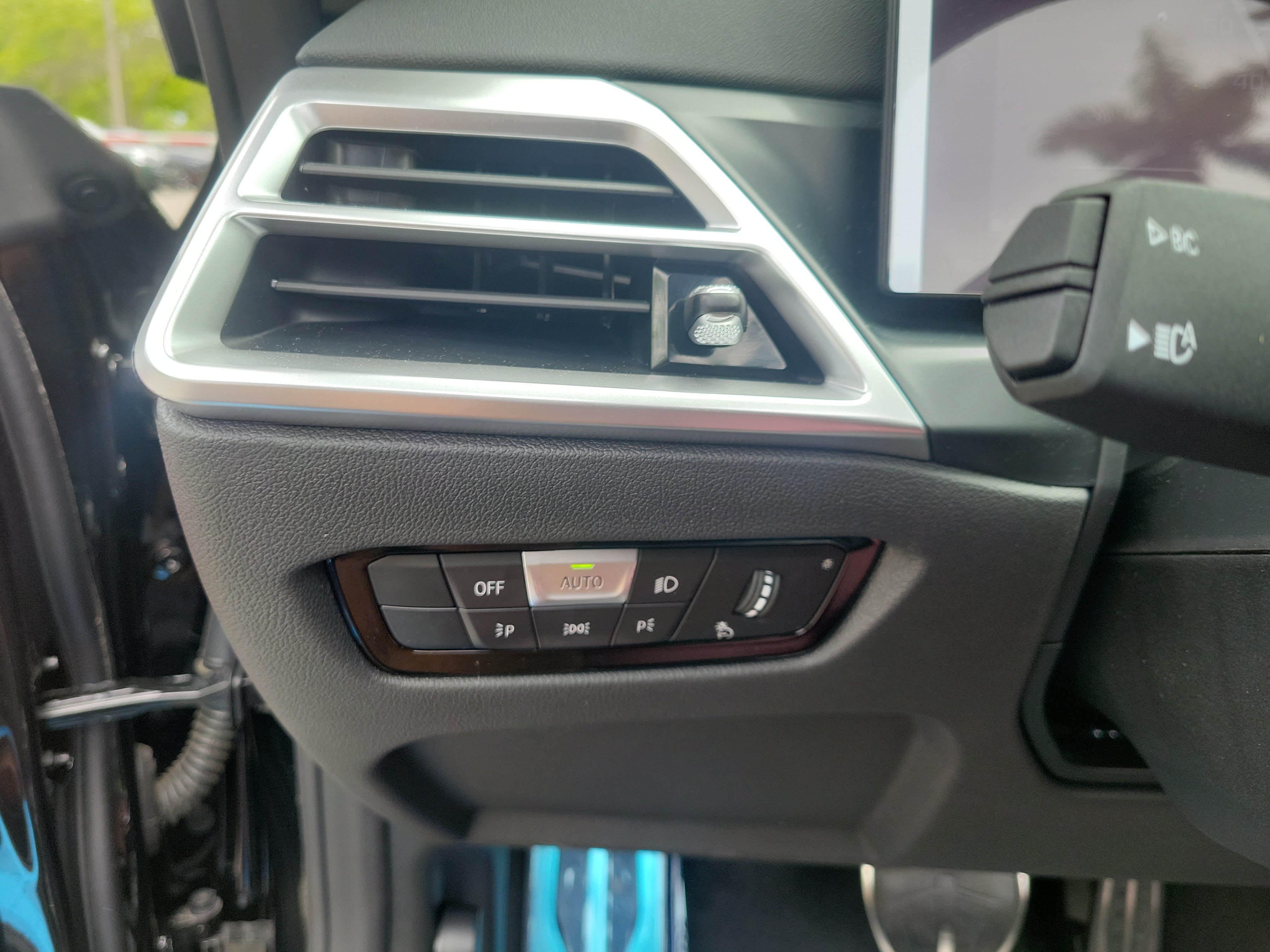 New 2027 BMW M440i Convertible w/ Premium Package RWD image 17