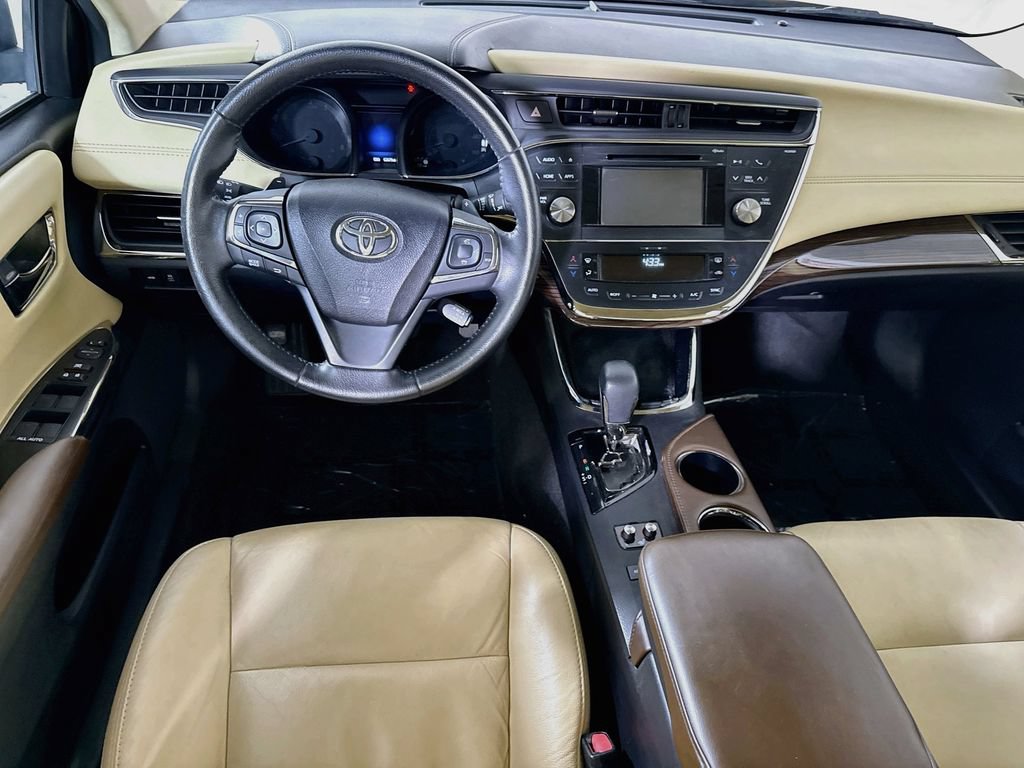 Used 2015 Toyota Avalon XLE FWD image 3