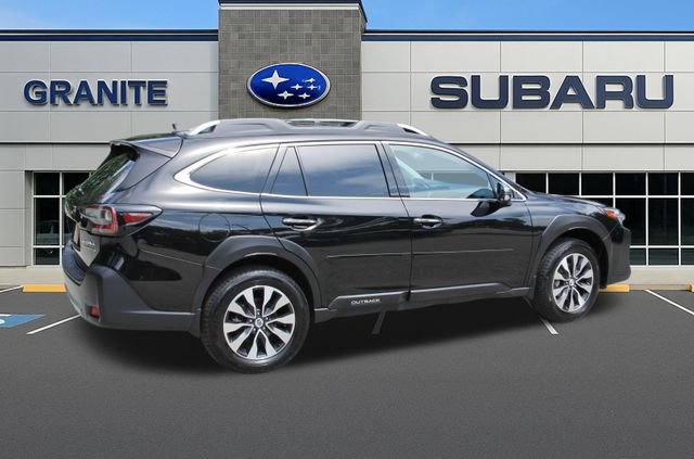 Used 2024 Subaru Outback Touring XT AWD/4WD image 11