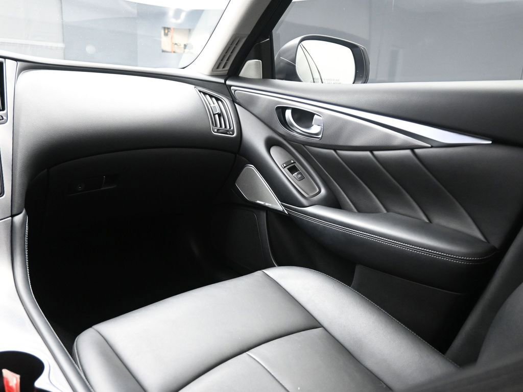 Used 2017 INFINITI Q50 3.0t Premium w/ 3.0T Premium Plus Package image 25