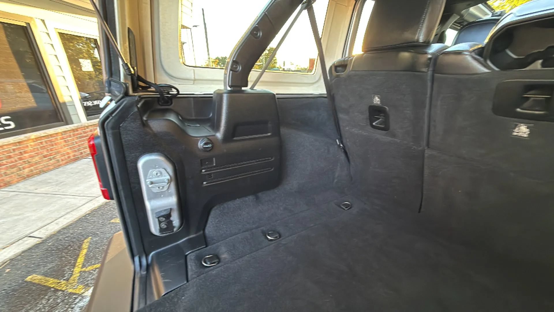 Used 2019 Jeep Wrangler Unlimited Sahara w/ Quick Order Package 24M Moab AWD/4WD image 45