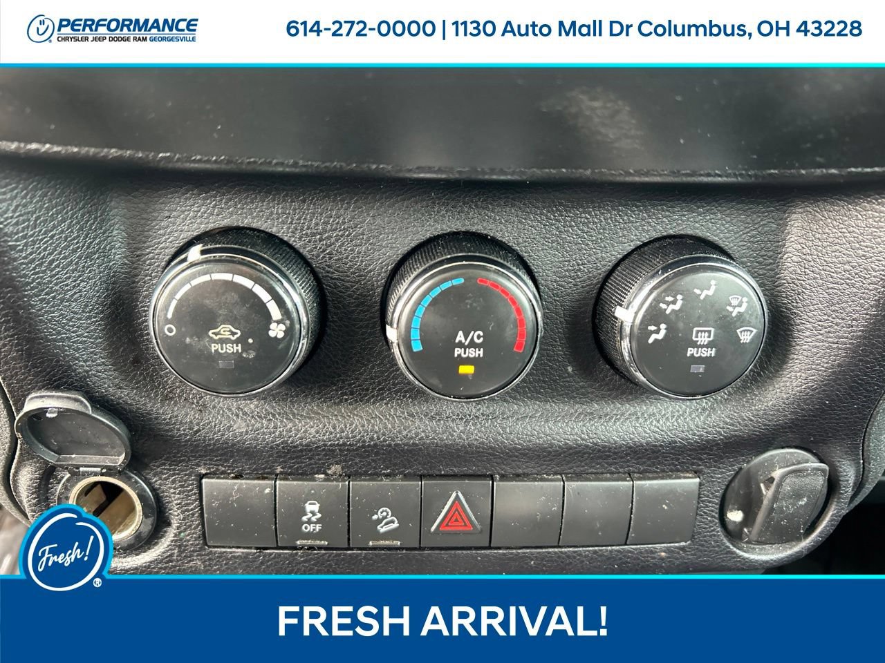 Used 2016 Jeep Wrangler Unlimited Sport w/ Connectivity Group AWD/4WD image 24