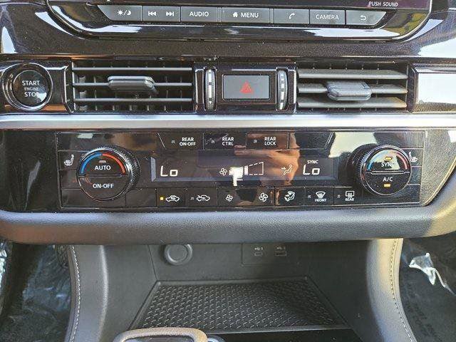 Used 2025 Nissan Pathfinder SV image 21