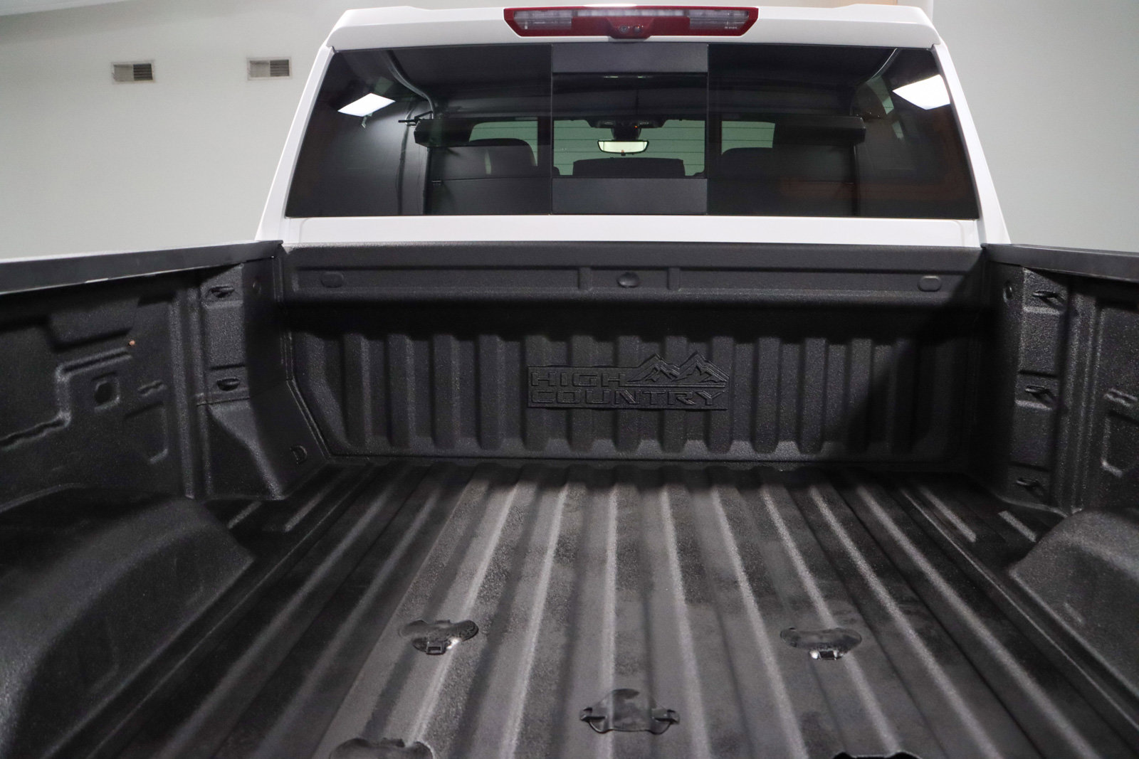 Used 2023 Chevrolet Silverado 2500 High Country w/ Z71 Off-Road Package image 32