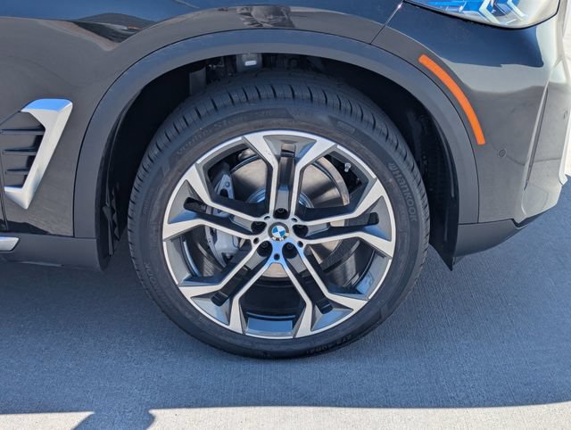 Used 2026 BMW X5 sDrive40i w/ Premium Package RWD image 11