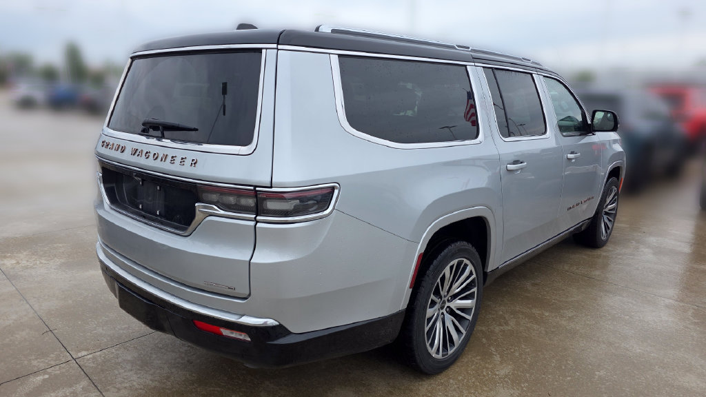 Used 2024 Jeep Grand Wagoneer L Series III AWD/4WD image 5