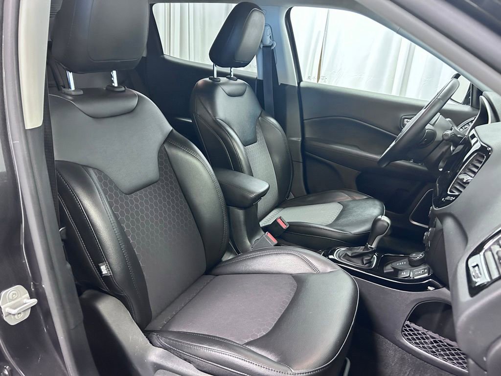 Used 2020 Jeep Compass Latitude image 19