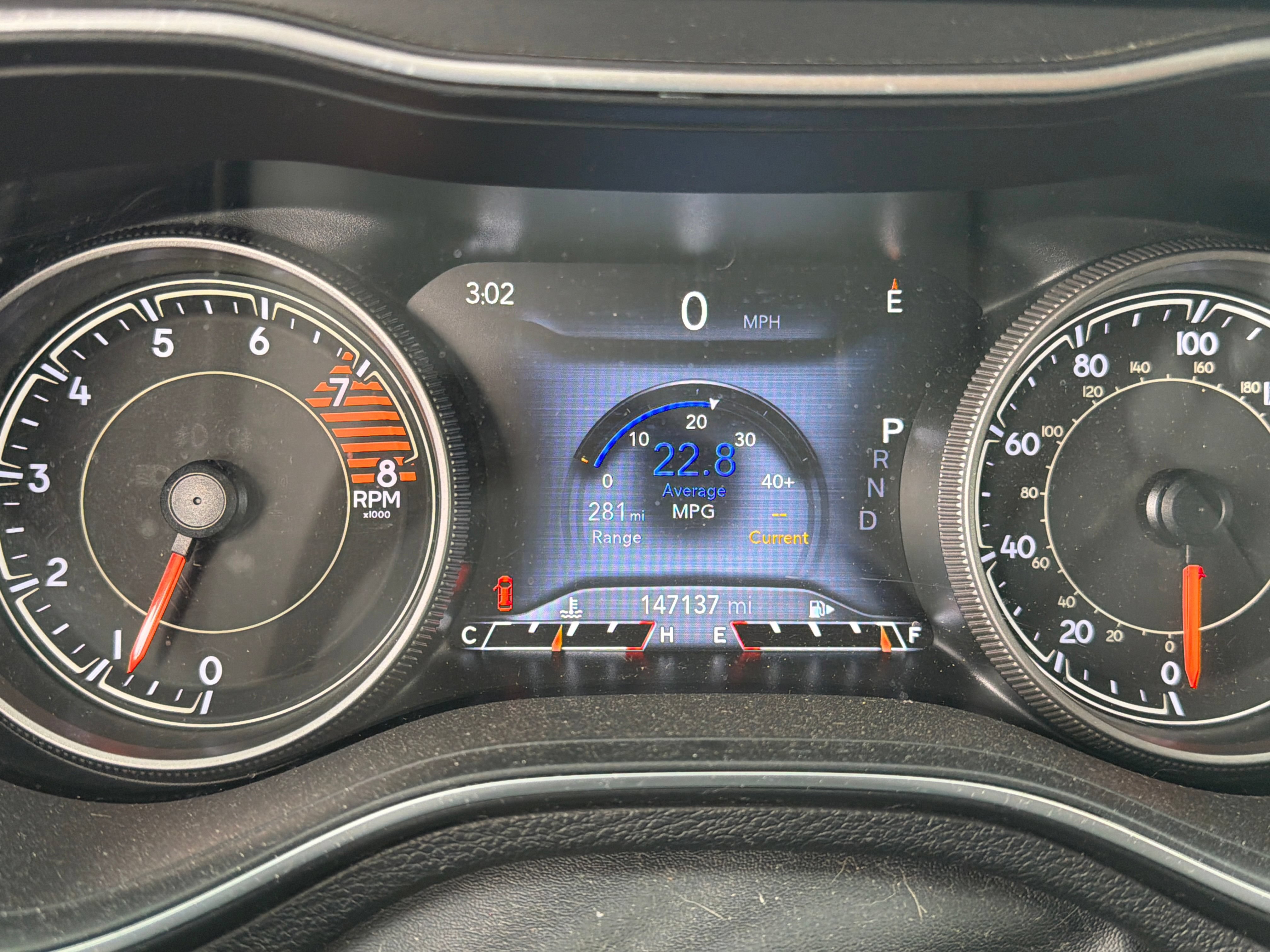 Used 2019 Jeep Cherokee Trailhawk AWD/4WD image 9