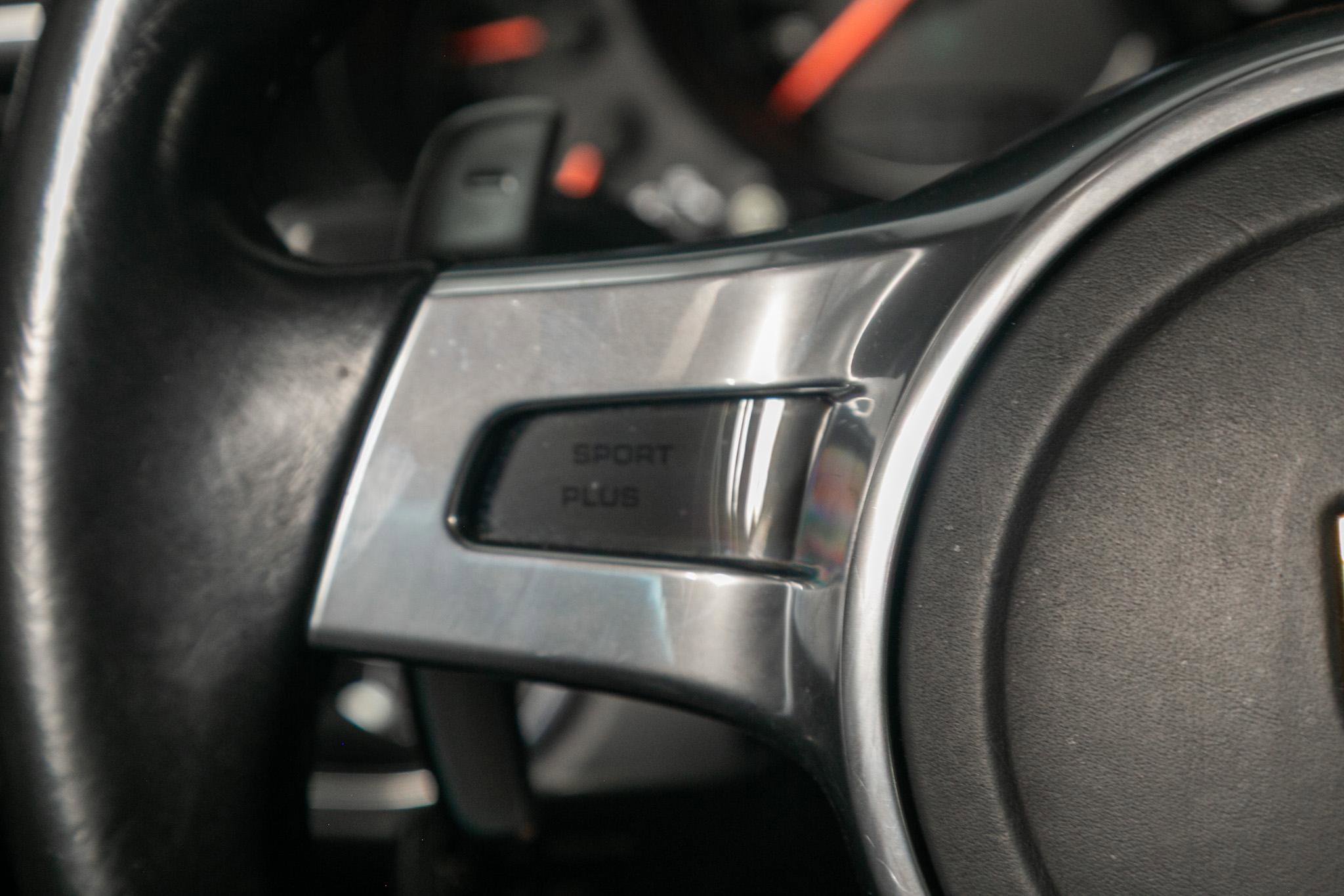 Used 2015 Porsche 911 Turbo image 33