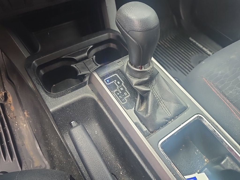 Used 2018 Toyota Tacoma SR5 image 16