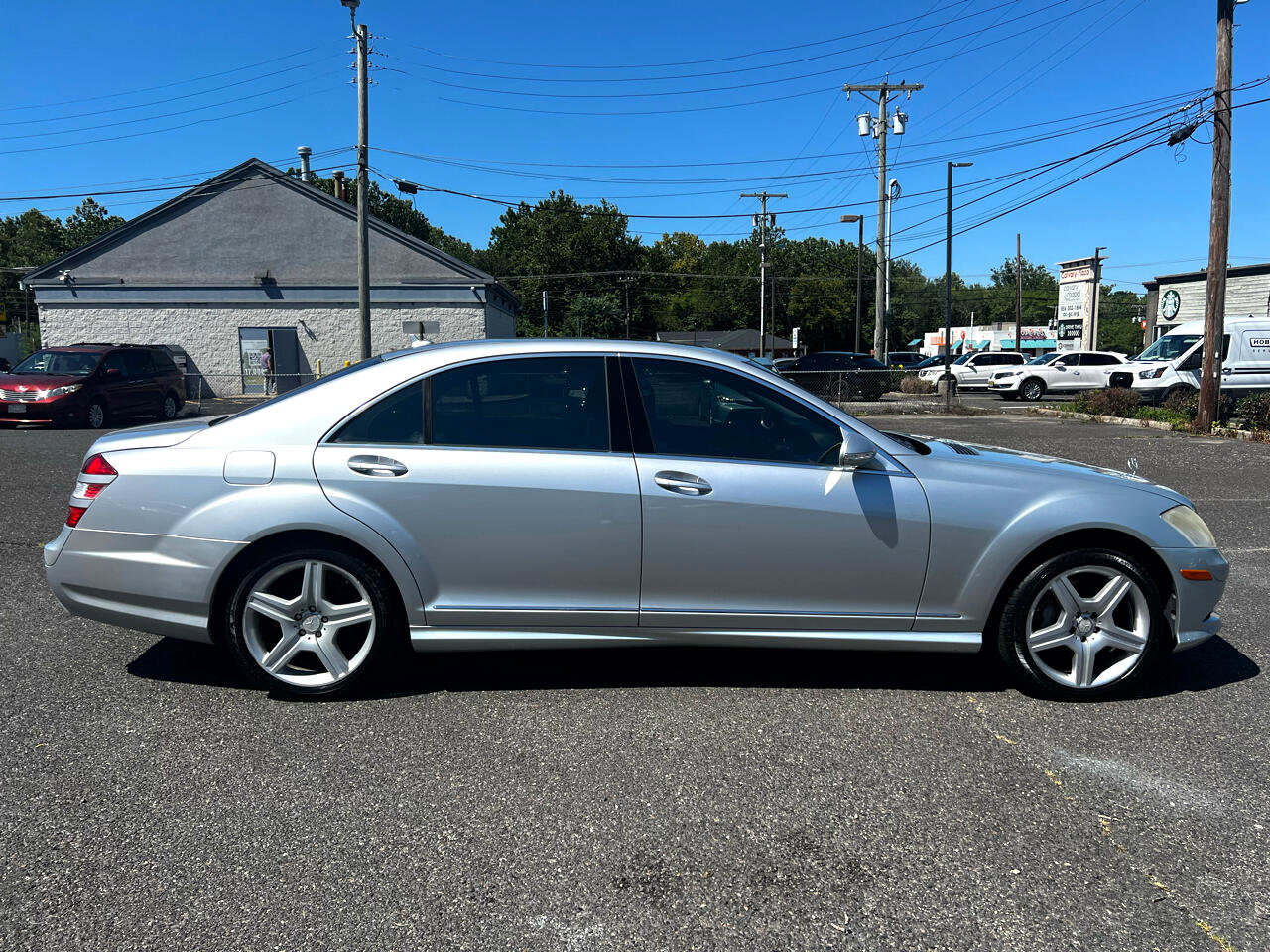Used 2009 Mercedes-Benz S 550 4MATIC image 4