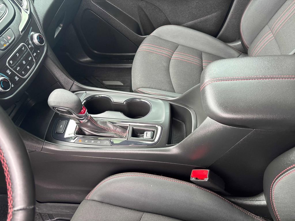 Used 2024 Chevrolet Equinox RS AWD/4WD image 18