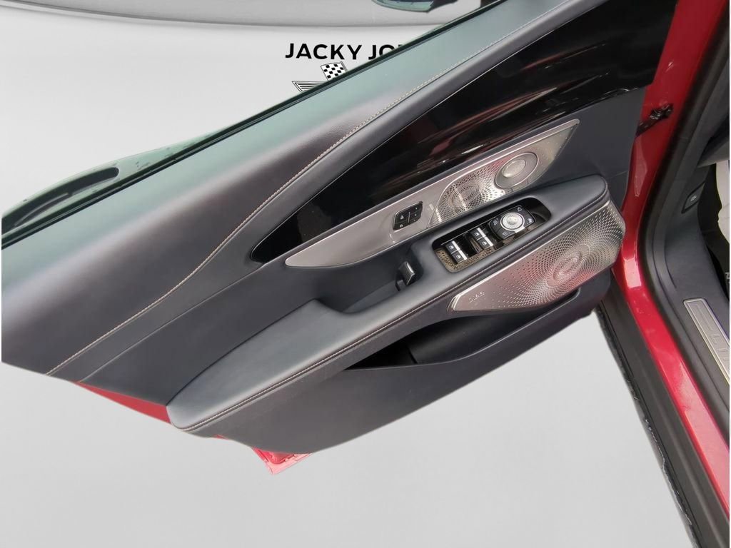 Used 2024 Lincoln Nautilus Reserve w/ Equipment Group 203A image 12