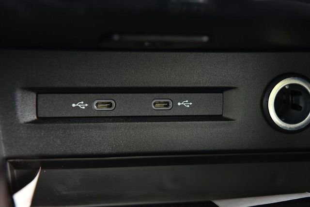 New 2025 Volkswagen Taos SEL image 15