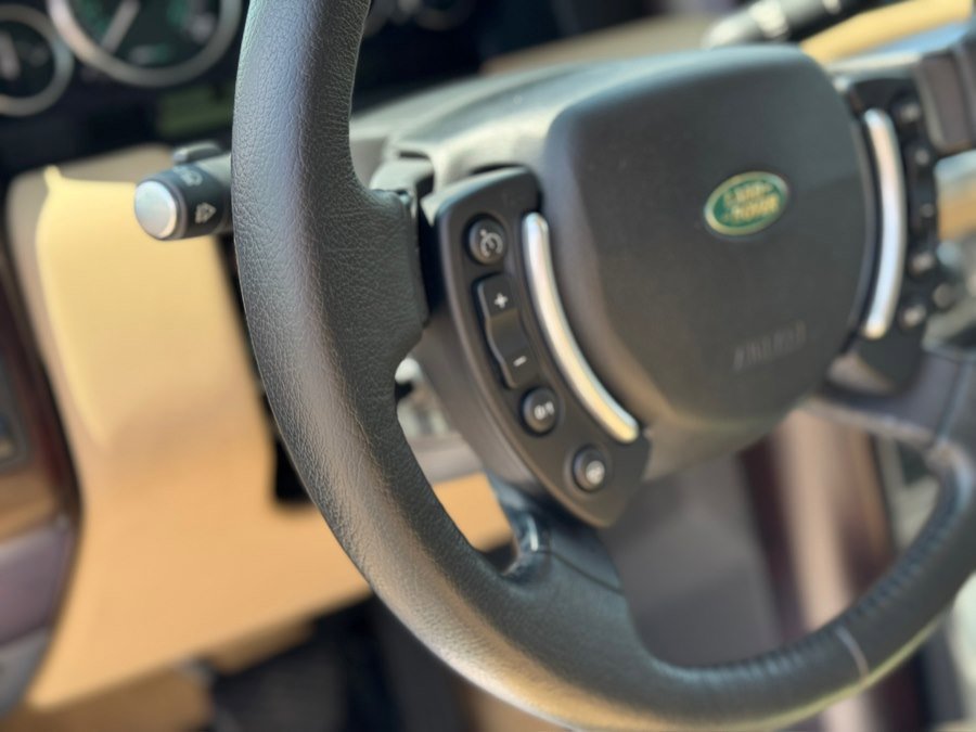 Used 2004 Land Rover Range Rover HSE AWD/4WD image 26