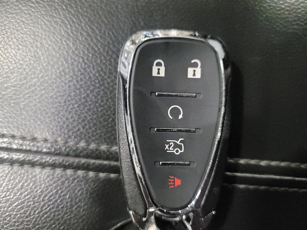 Used 2023 Chevrolet Malibu LT FWD image 32